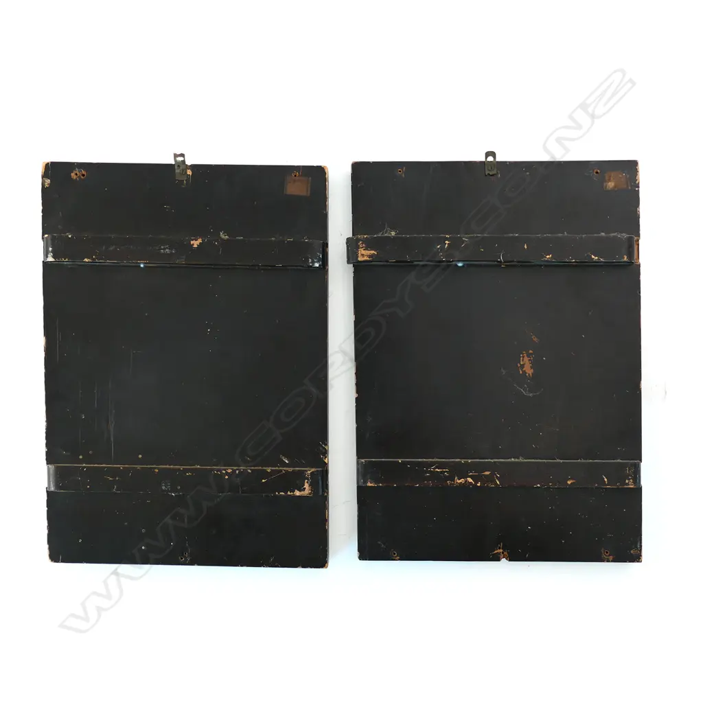 A pair of Japanese inlaid panels Image 1++