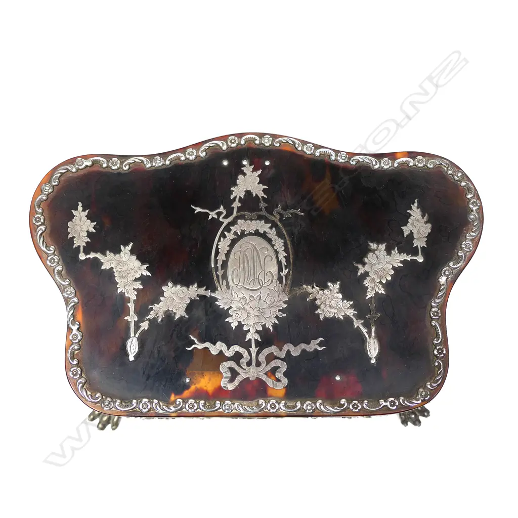 An Edwardian tortoiseshell and silver trinket box Image 1++