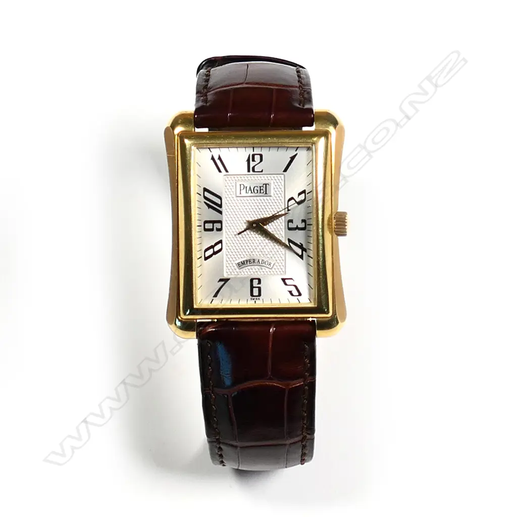 Piaget Emperador P10041 18ct gold gent’s wristwatch Image 1++