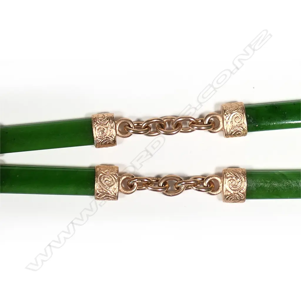A 9ct rose gold and pounamu fob chain with heart pendant Image 1++