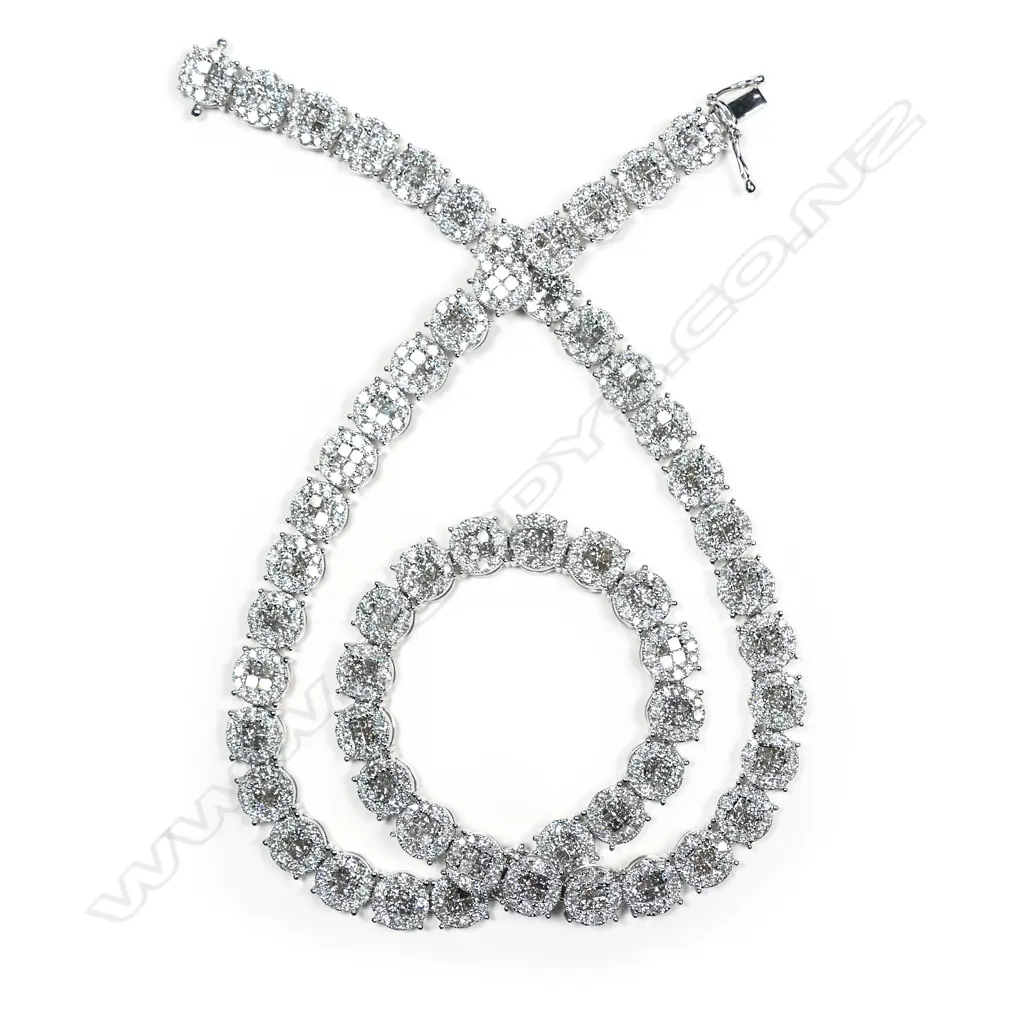 An impressive 18ct and multi diamond set necklace Image 1++