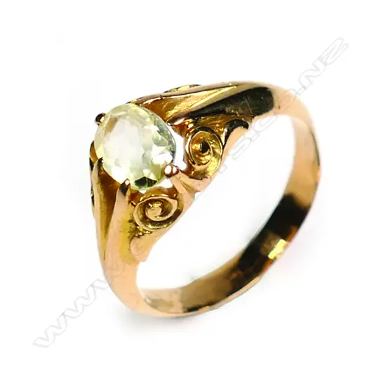 An 18ct pale green sapphire ring