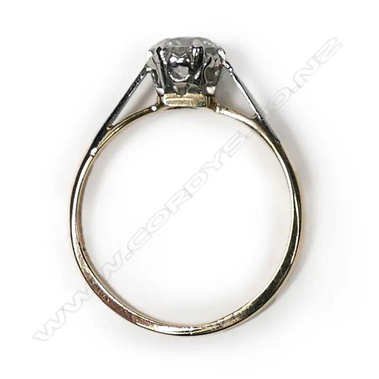 An estate 18ct gold and diamond solitaire ring Image 1++