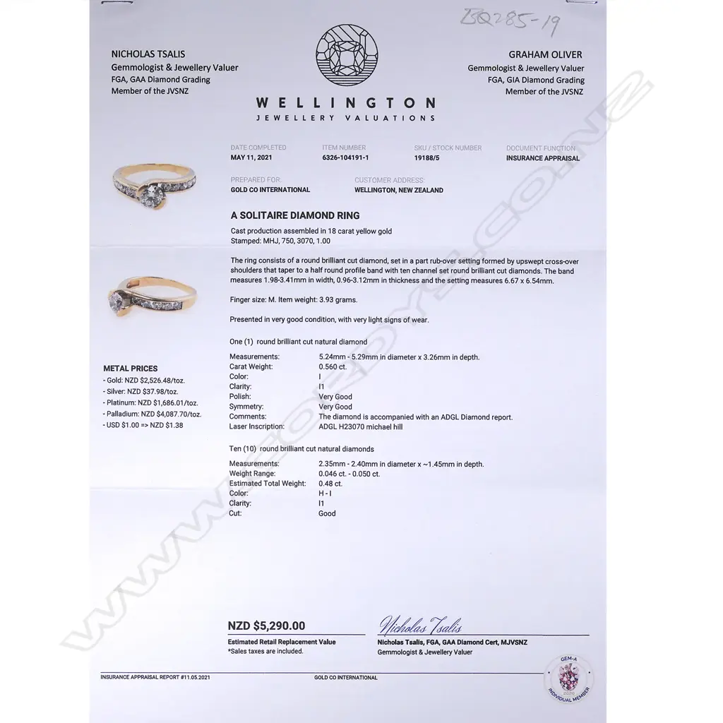 An 18ct gold and diamond solitaire ring Image 1++