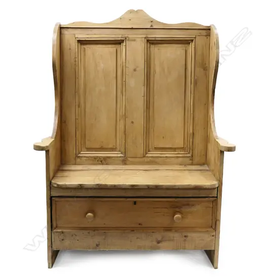 An unusual 19thC pine small lambing settle