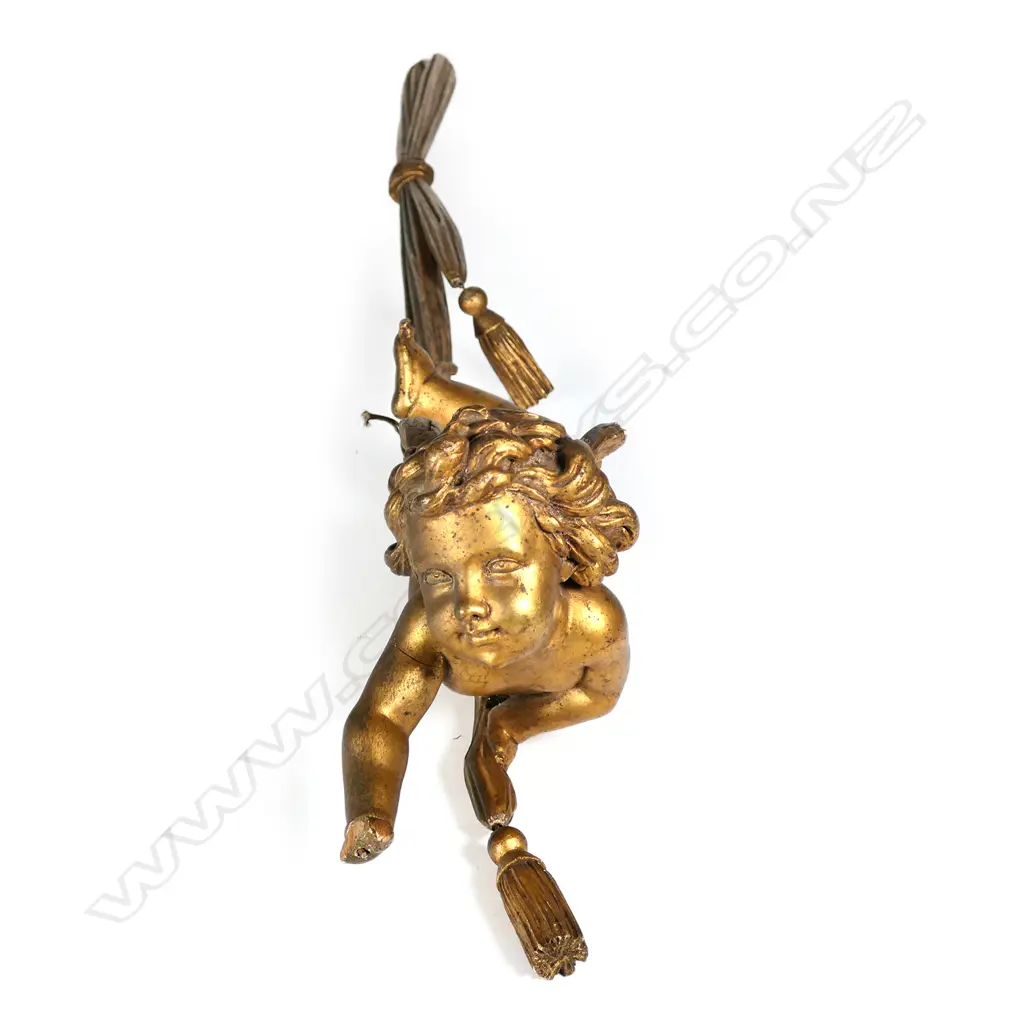 An antique carved giltwood hanging cherub light fitting Image 1++