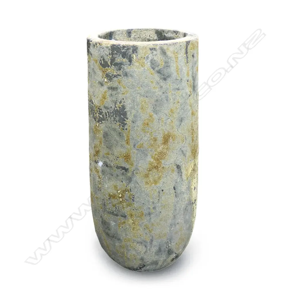 A tall crucible type garden pot Image 1++