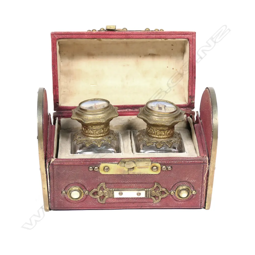 A Victorian perfume box Image 1++