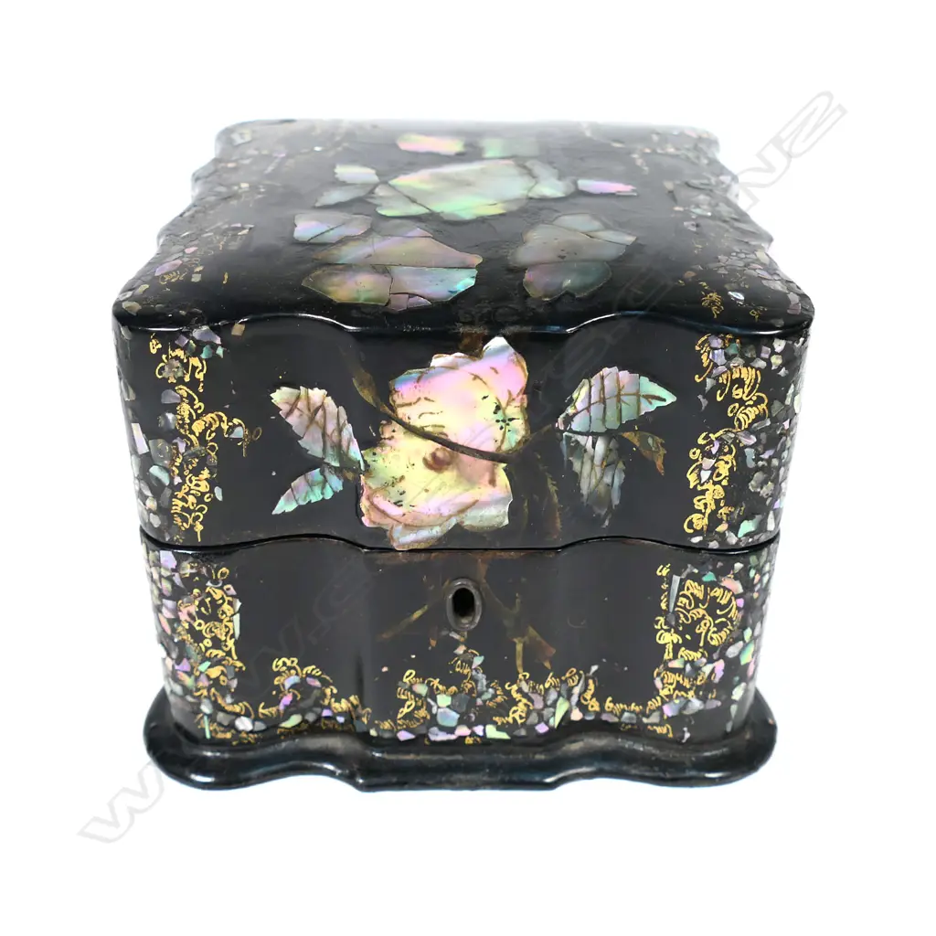 A Victorian papier mâché perfume box Image 1++