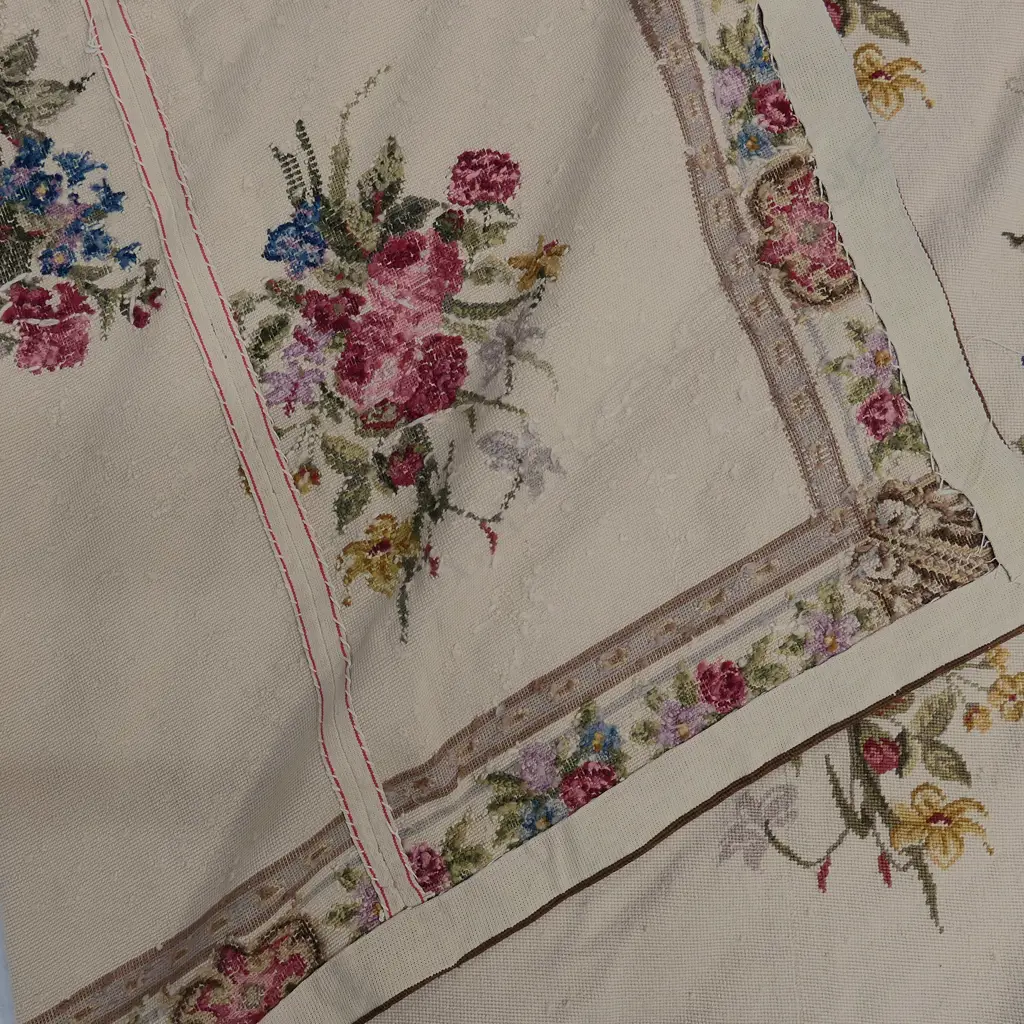 A vintage large Aubusson wall hanging Image 1++