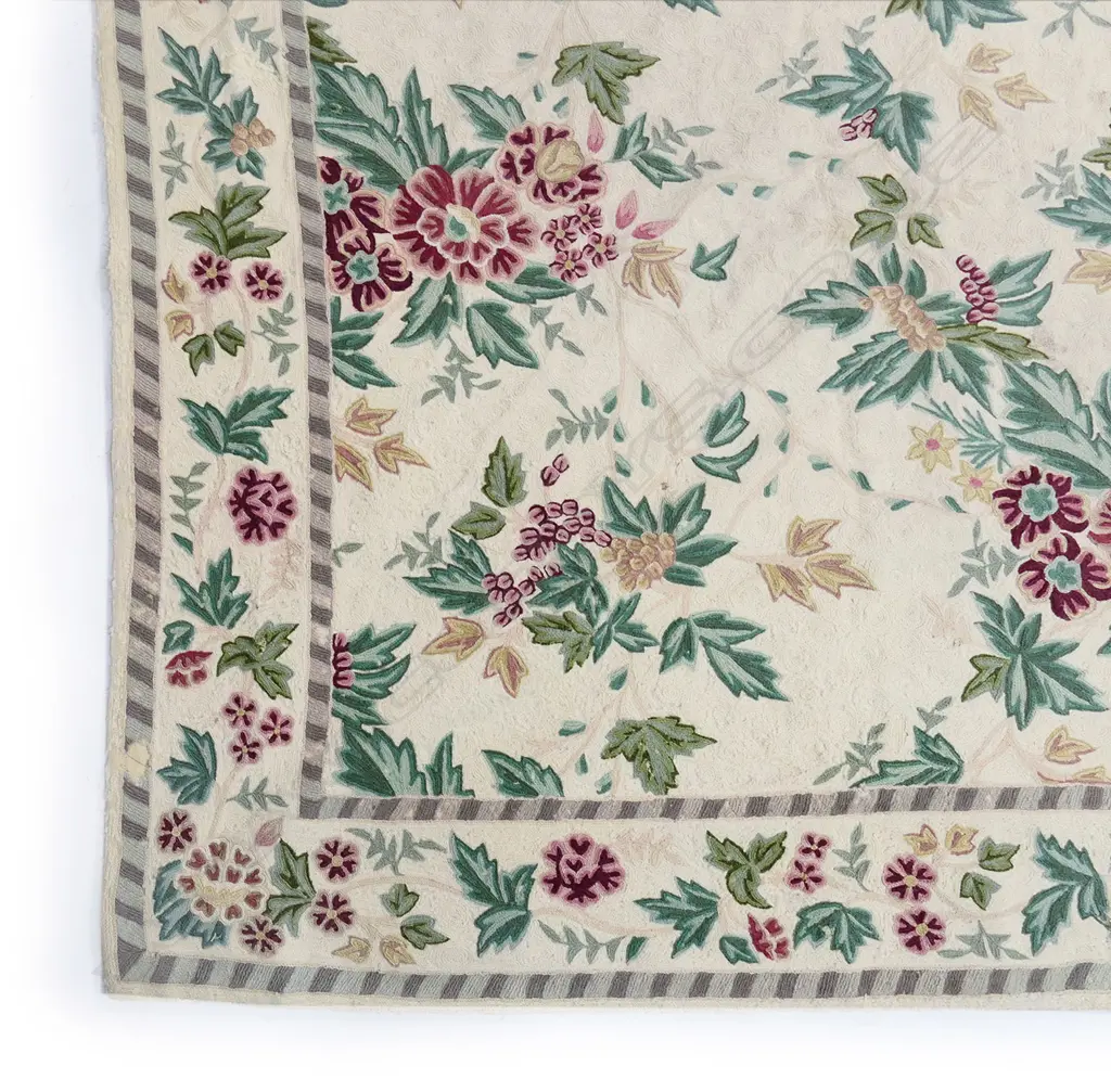 A vintage crewel work wall hanging Image 1++