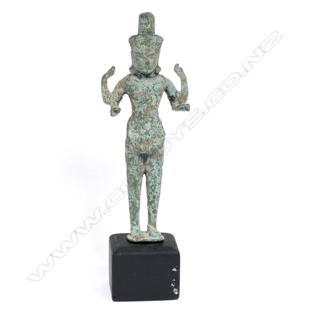 A Khmer period bronze deity figure Image 1++