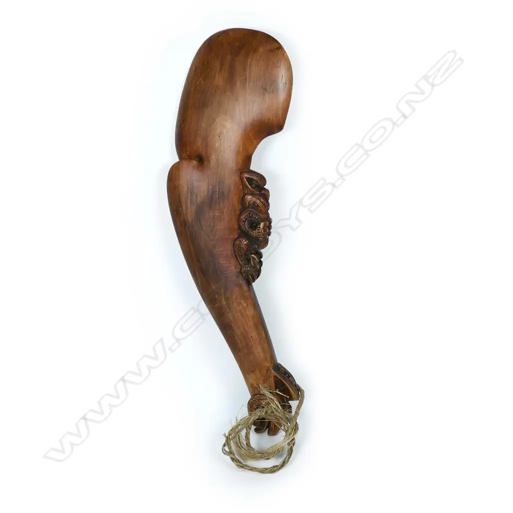 A mid/late 20thC Maori carved wahaika Image 1++