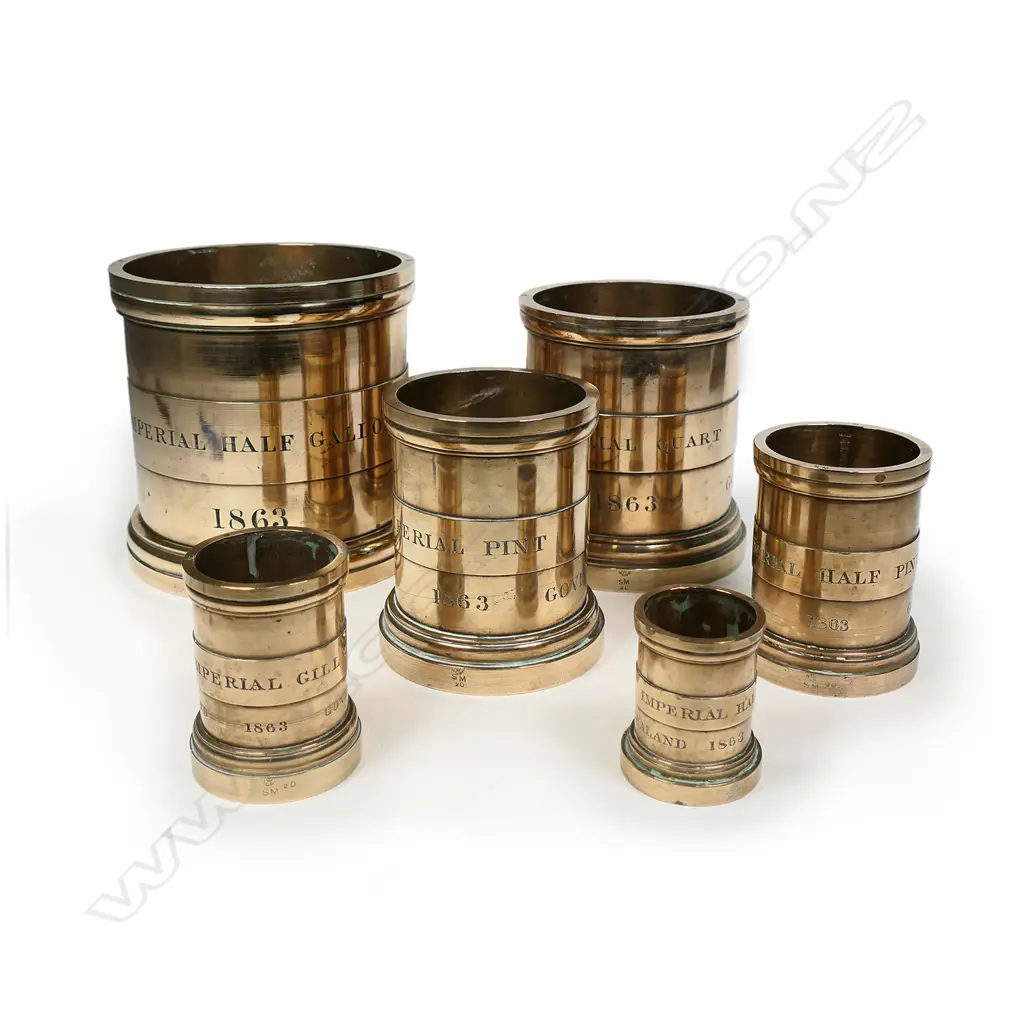 A rare and historic graduated set of six '1863 Government of New Zealand' imperial bronze measures Image 1++