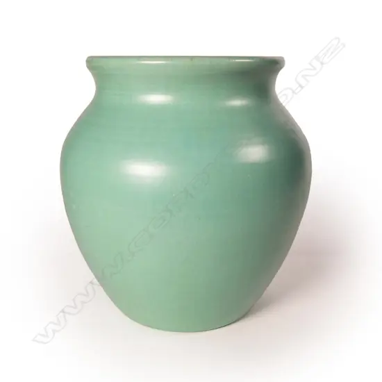 Olive Jones (1893-1982) studio pottery ovoid vase
