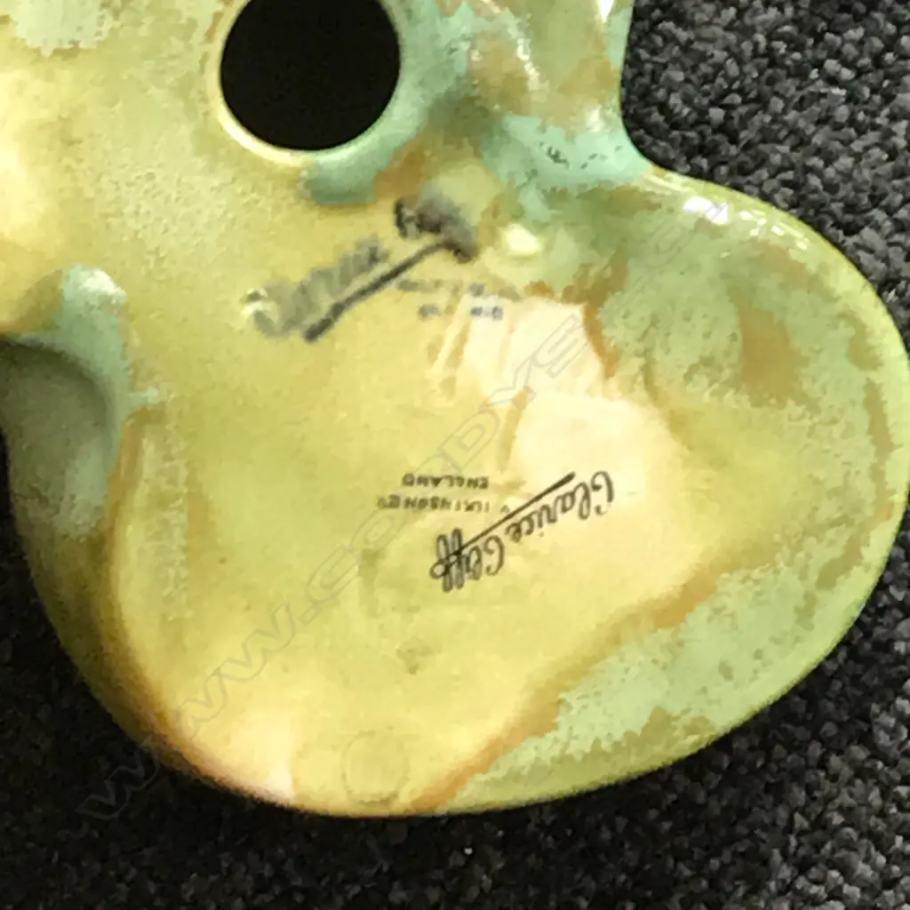 An uncommon Clarice Cliff Reynard the Fox sculpture Image 1++