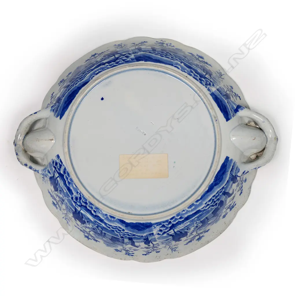 A Victorian Spode blue and white two handled warming plate Image 1++