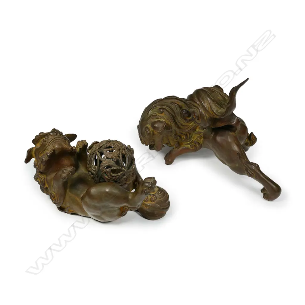A pair of 19th/20thC Japanese bronze shishi Image 1++