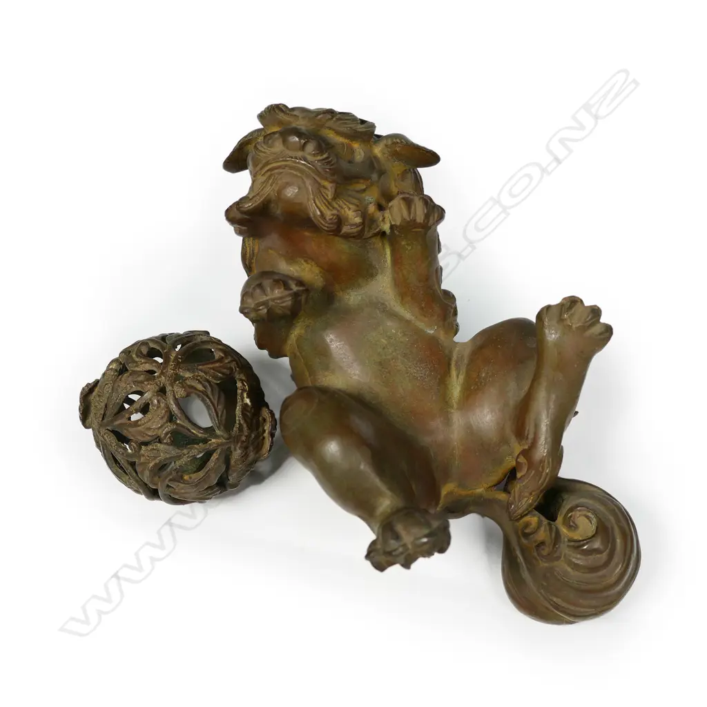 A pair of 19th/20thC Japanese bronze shishi Image 1++