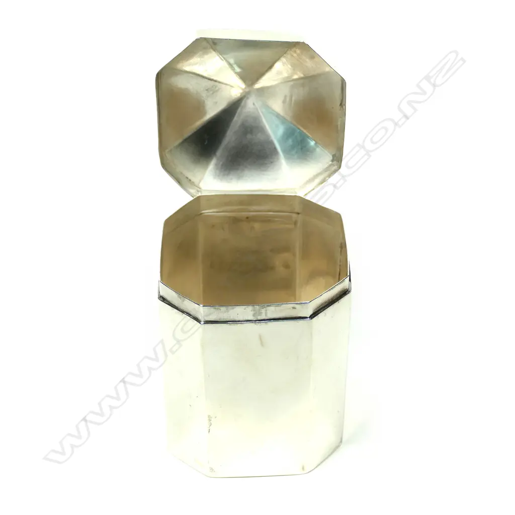 A silver tea caddy Image 1++
