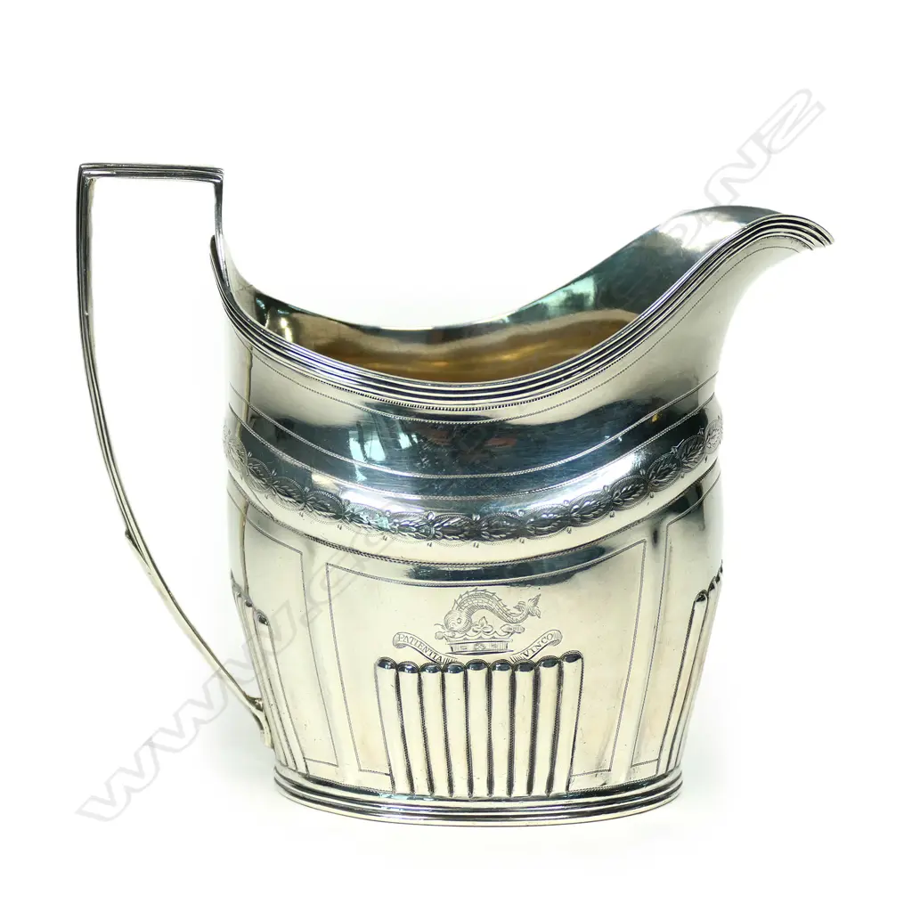 A George III silver creamer Image 1++