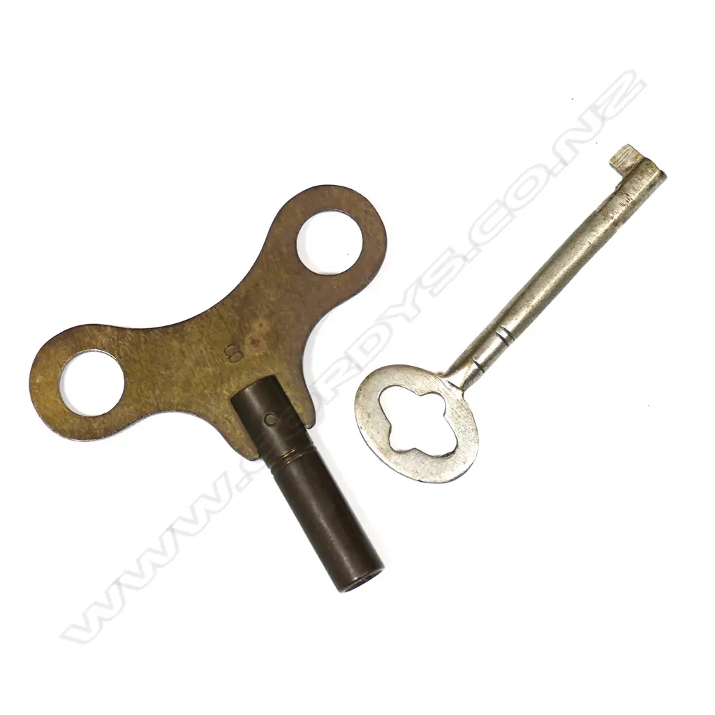 A quality Victorian ship's clock Image 1++