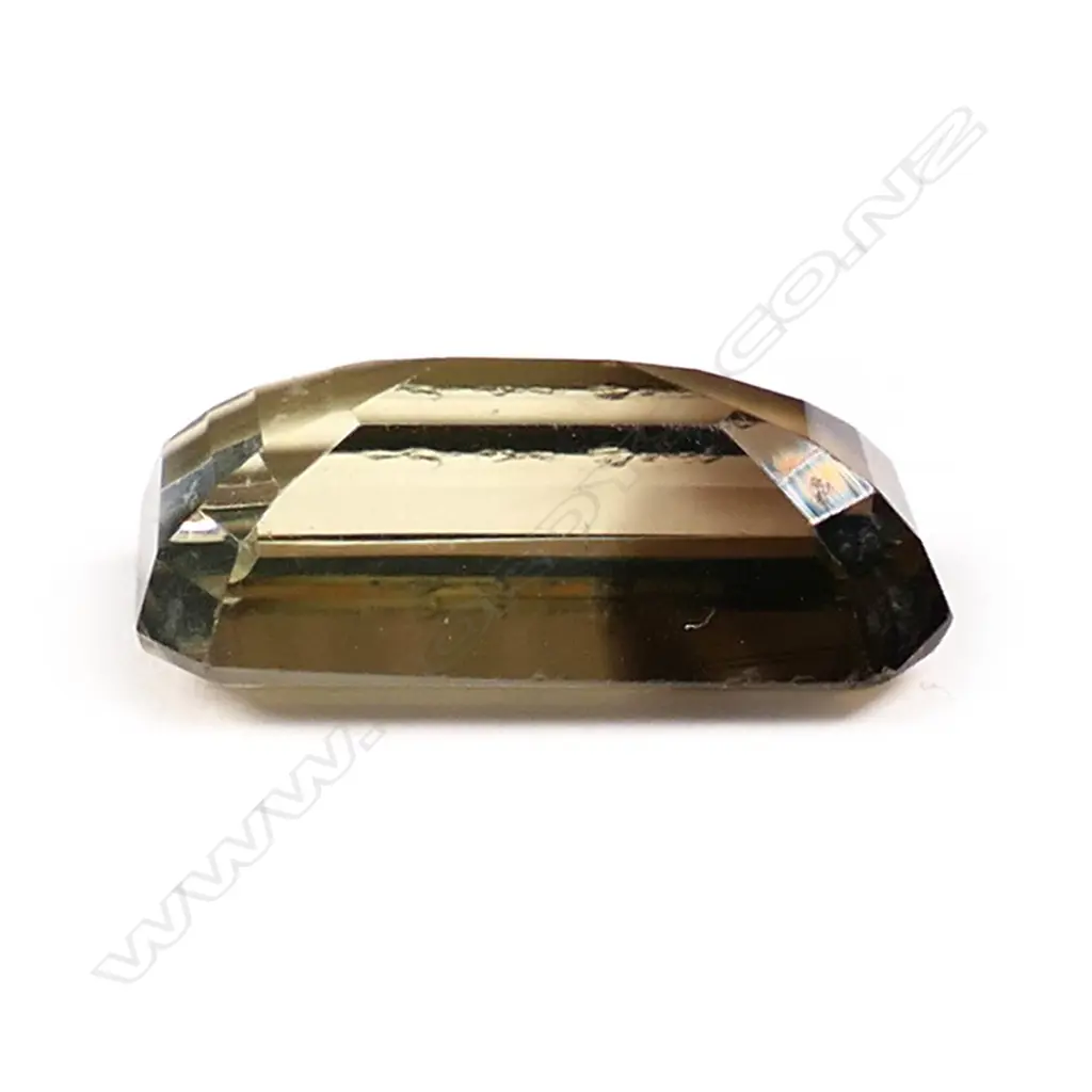 A 21.6ct bi-colour citrine Image 1++