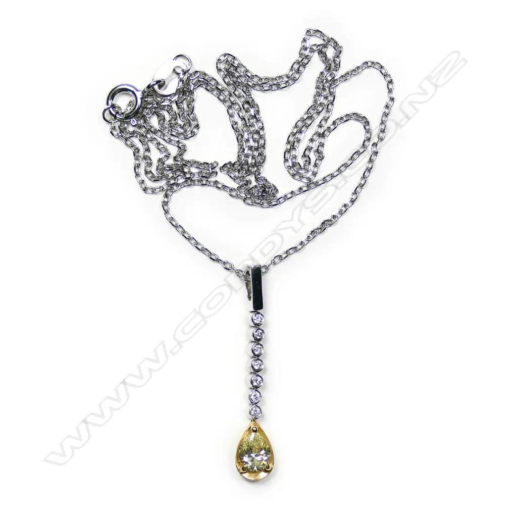 An 18ct white and yellow gold pendant necklace Image 1++