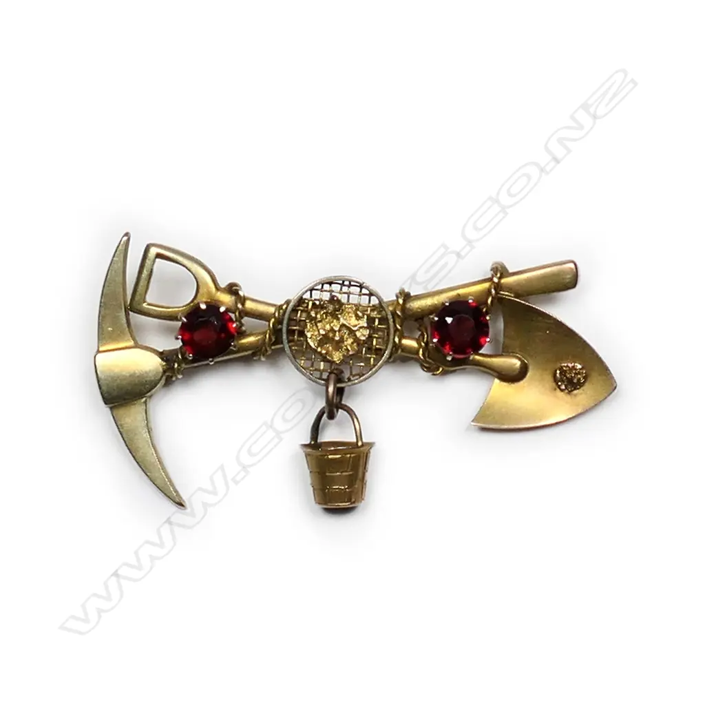 A c.1900 9ct yellow gold mining interest brooch Image 1++