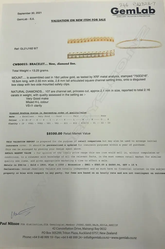 An 18ct yellow gold and diamond tennis bracelet Image 1++