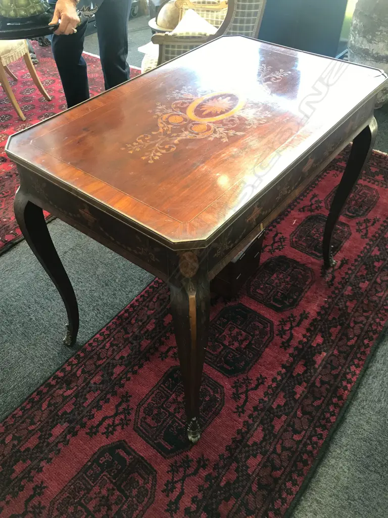 A 19thC Sheraton Revival style inlaid occasional table Image 1++