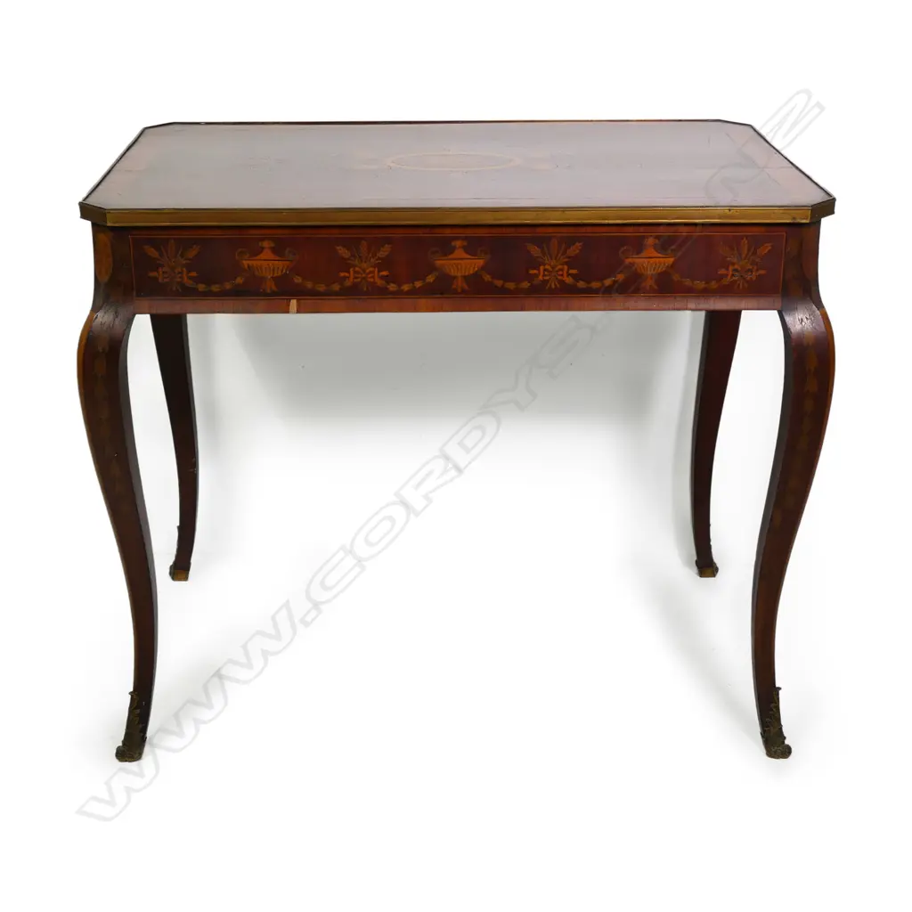A 19thC Sheraton Revival style inlaid occasional table Image 1++