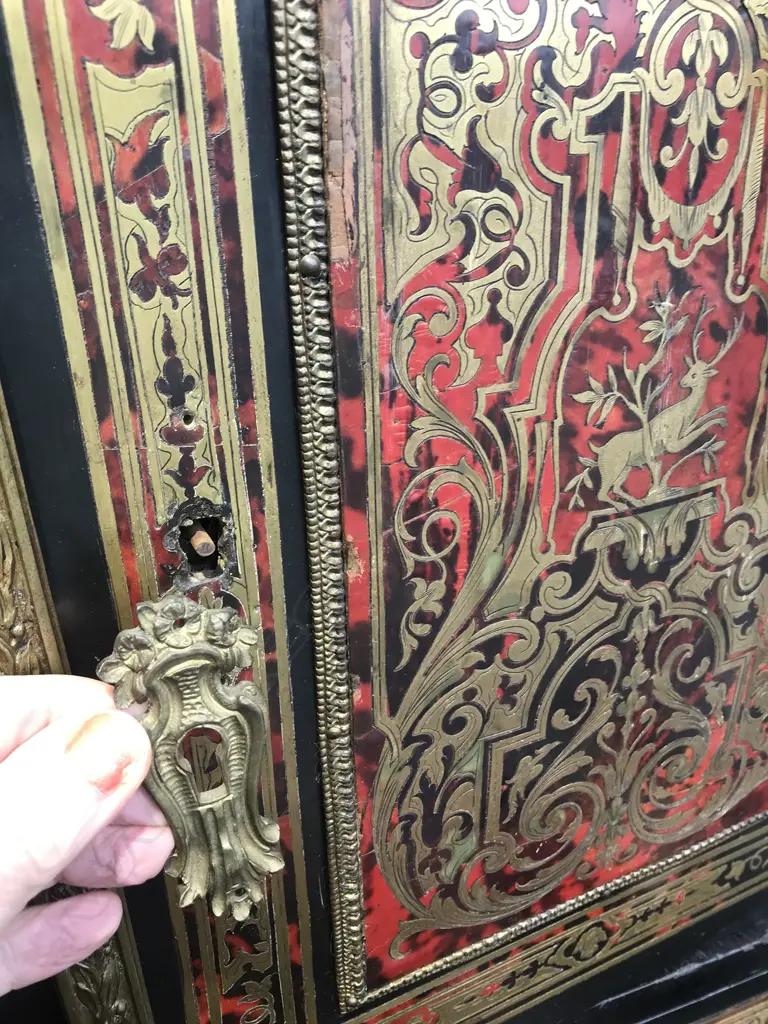 A 19thC French red tortoiseshell and cut brass Boulle marquetry bonheur du jour Image 1++