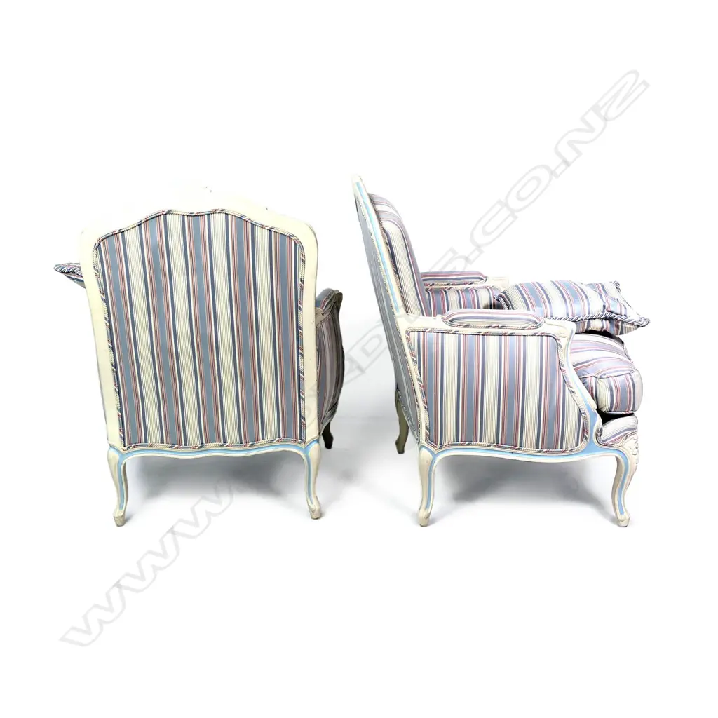 A pair of contemporary French Louis XV-style bergères gondole by Balzarotti of Paris Image 1++