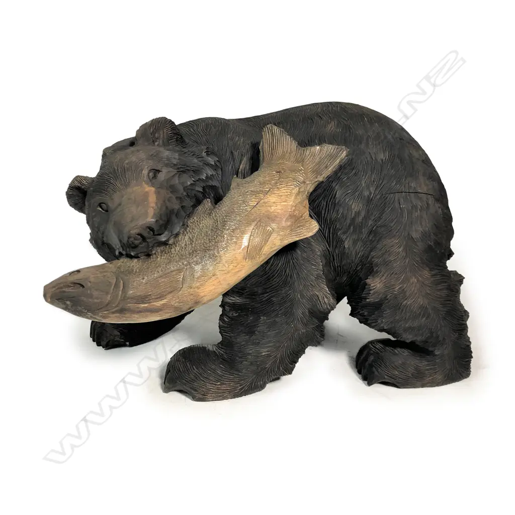 A large mid 20thC carved wood Hokkaido kibori kuma hunting bear and salmon sculpture Image 1++