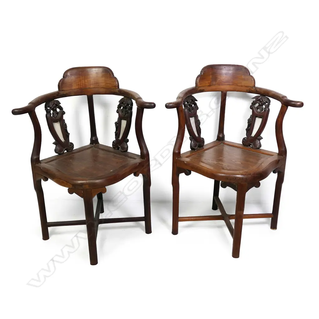 A pair of old Oriental rosewood corner chairs Image 1++