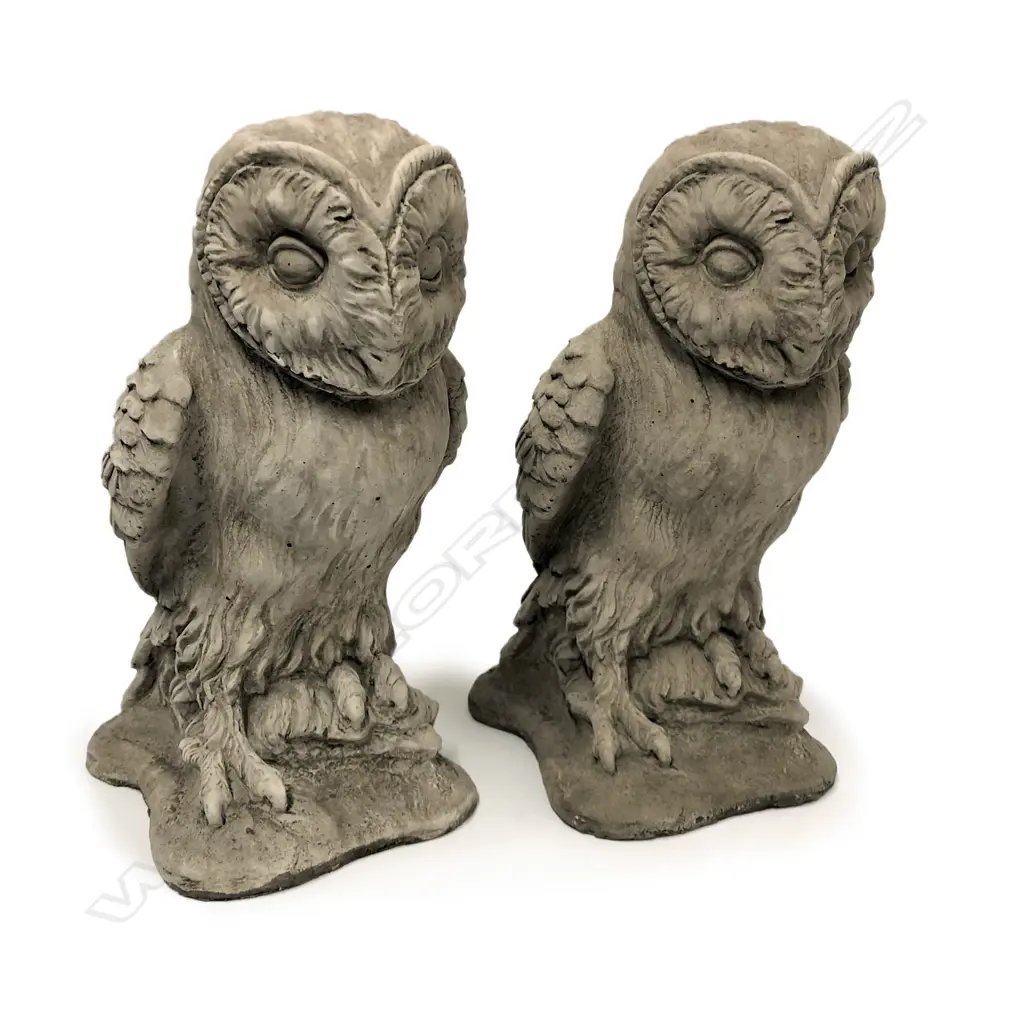 A pair of finely cast concrete owl garden sculptures Image 1++