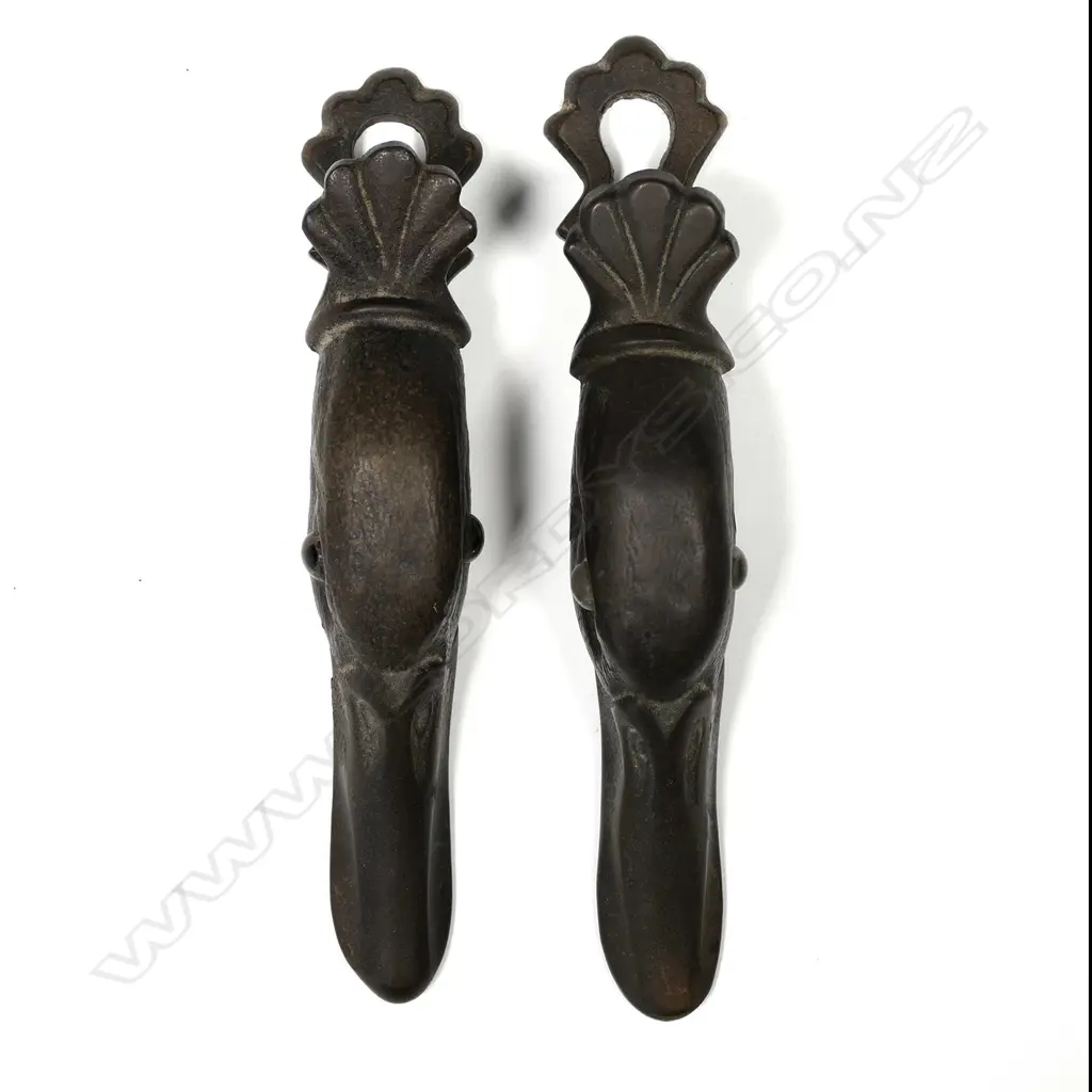 A near pair of French cast metal figural duck's head paper clasps, Image 1++