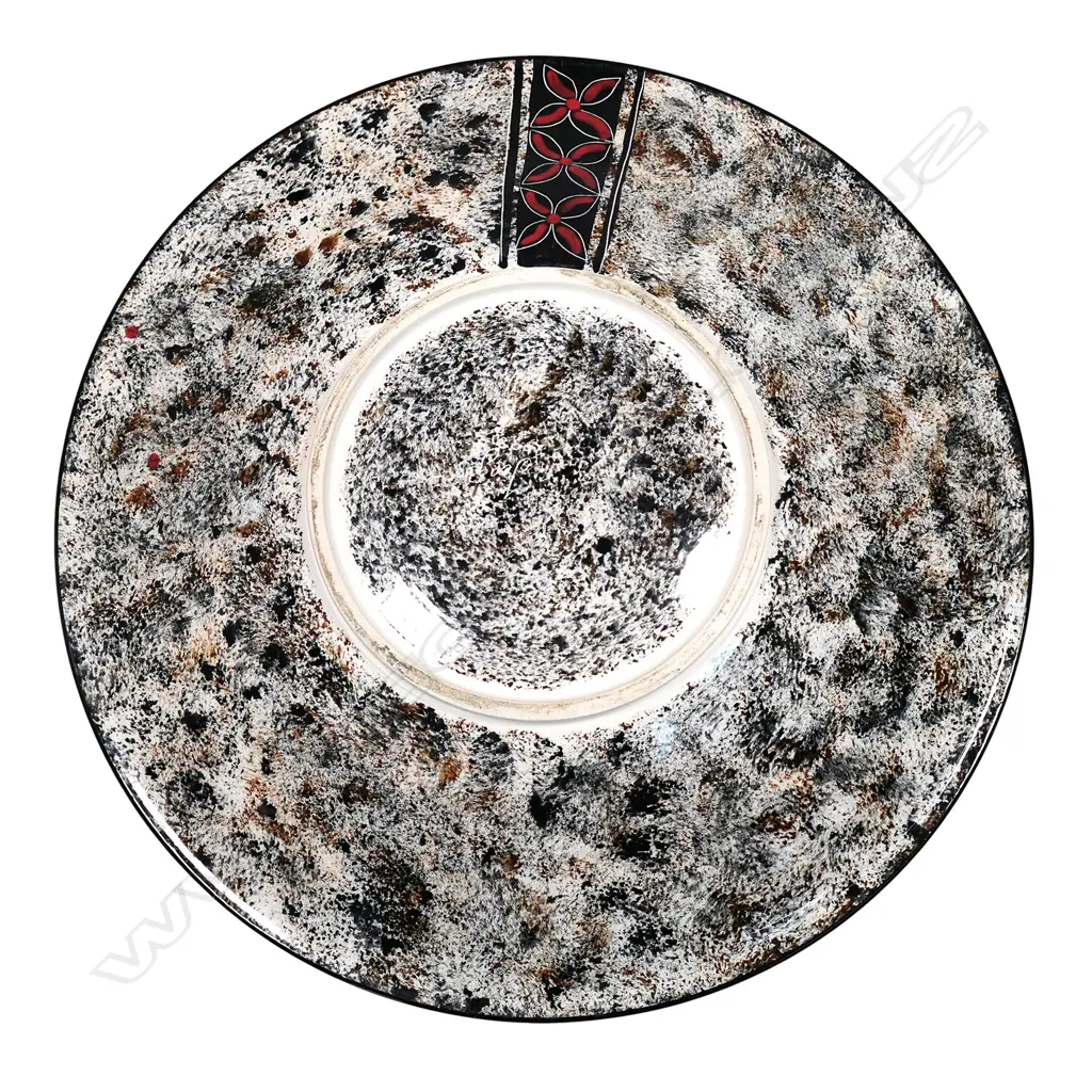 Jengis Poor ceramic large bowl, hand decorated in a tapa pattern, red, black and mottled tones. Signed and dated 2008. Dia.470mm. Image 1++