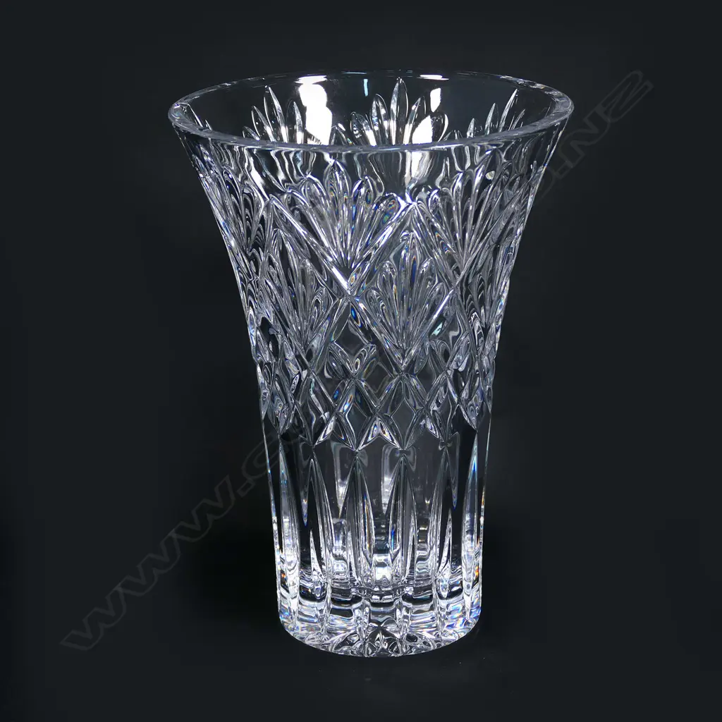 Waterford crystal trumpet vase, fluted and diamond decoration. Etched mark. H.254mm Image 1++