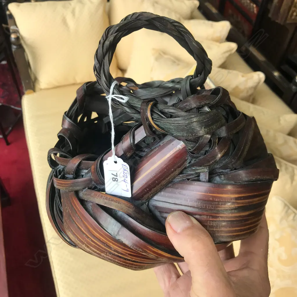 A quality vintage Japanese woven flower basket Image 1++