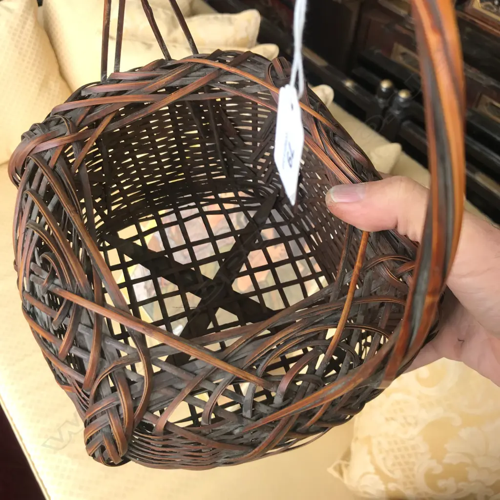 A quality vintage Japanese woven flower basket Image 1++