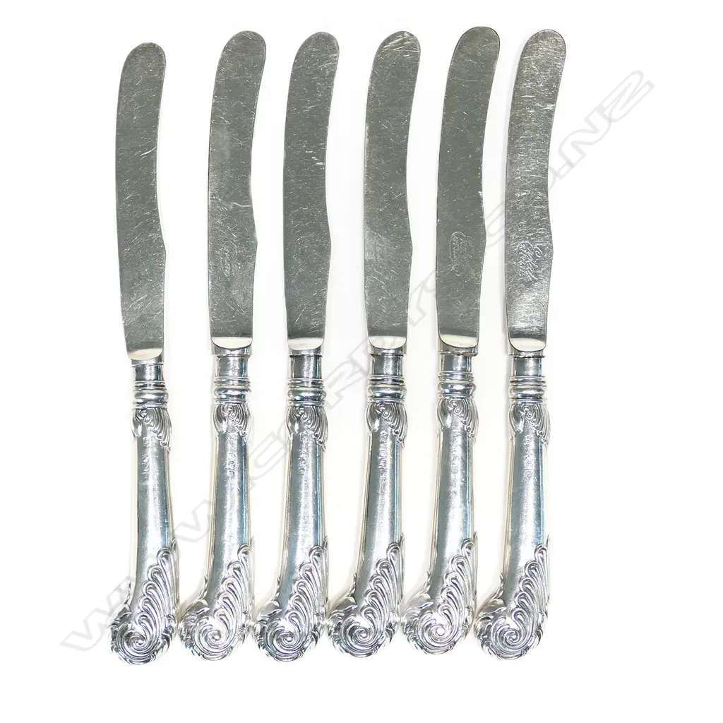 A set of six silver pâté knives, with acanthus capped pistol grip handles, silver plated blades. Sheffield 1920 by Yates Bros. Image 1++