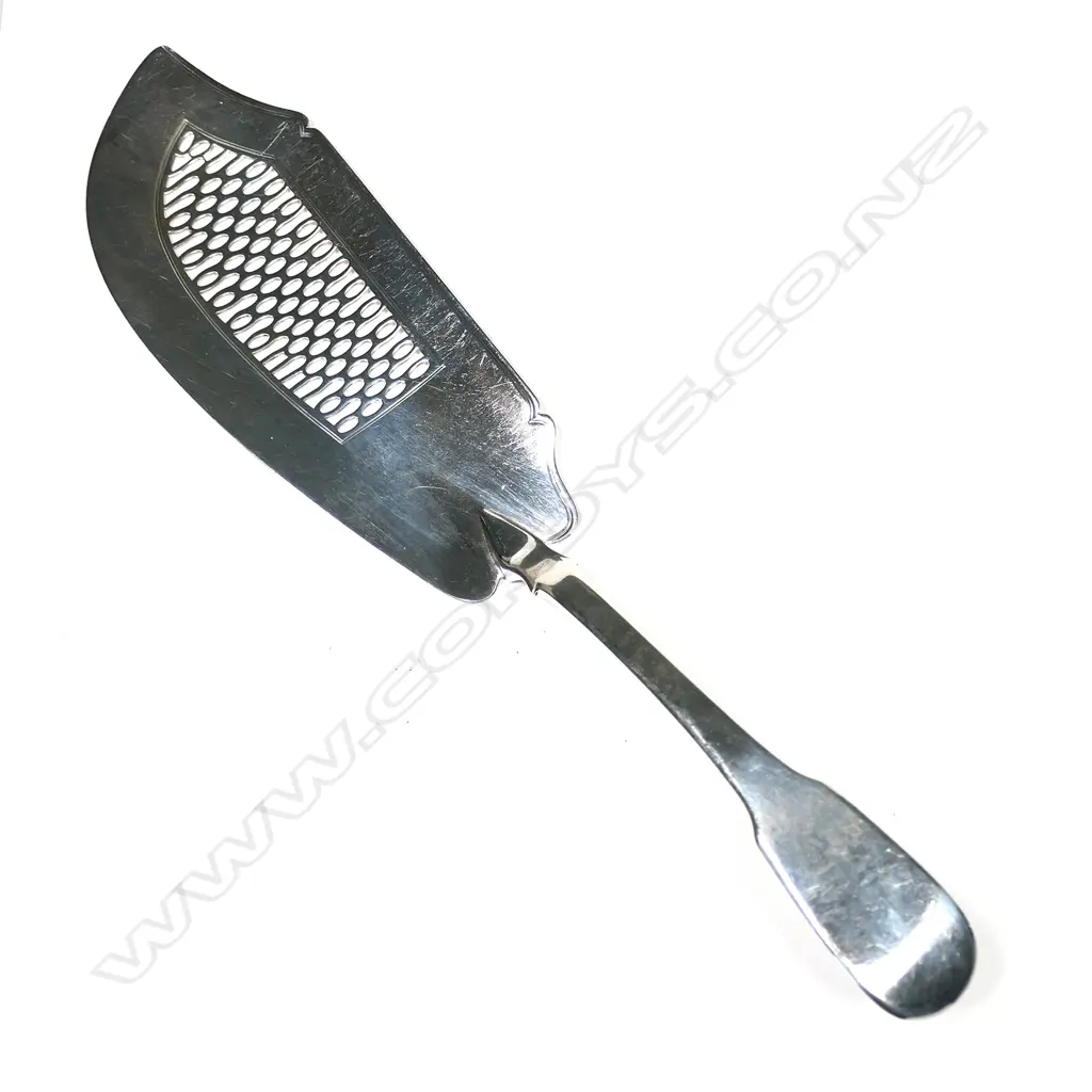A Geo III silver fish slice, fiddle pattern with pierced blade. London 1802 by Wm. Fearn and Wm. Chawner. 132gm. Image 1++