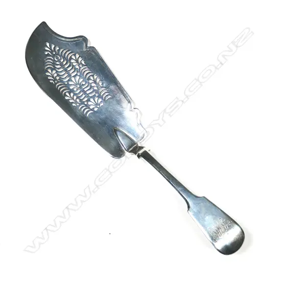 A Geo III silver fish slice, fiddle pattern with pierced blade, monogrammed. London 1802 by Perter and Ann Bateman. 141gm