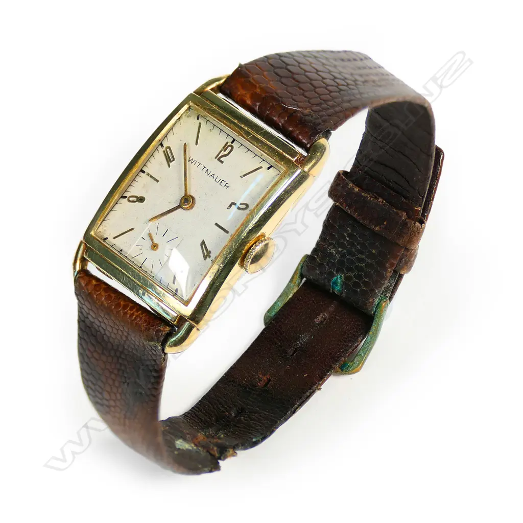 A 1940's Swiss/American Wittnauer 14k yellow gold wristwatch Image 1++