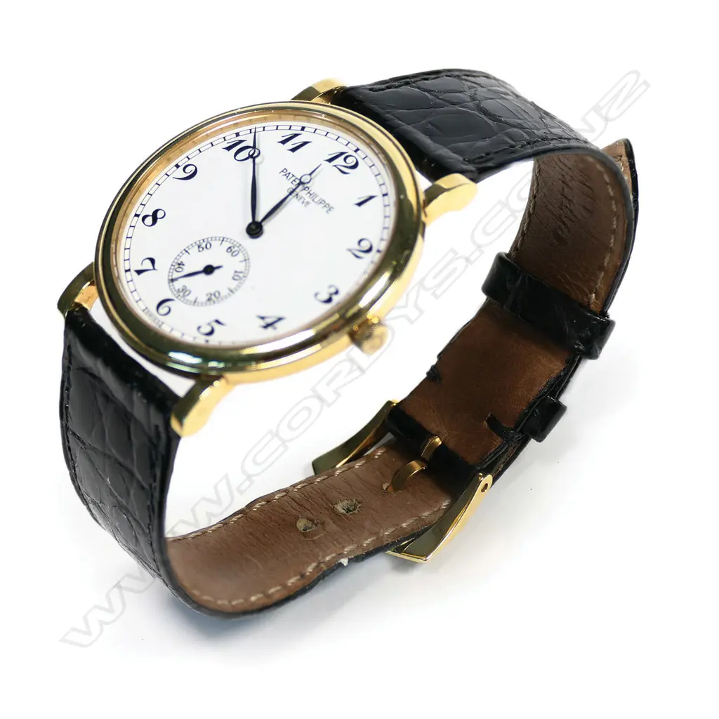 An 18ct gold Patek Philippe 'Calatrava Officier' wristwatch, ref 5022J-013 Image 1++