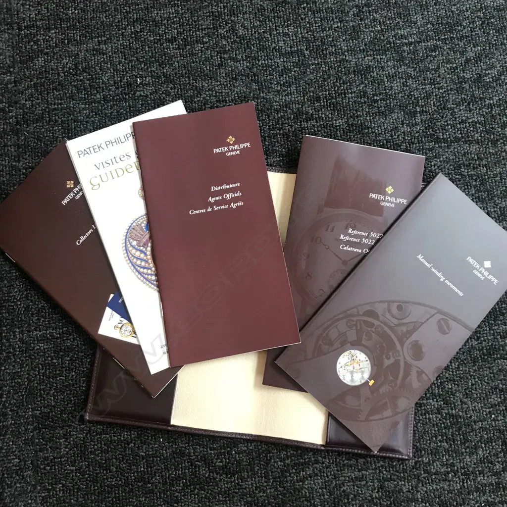 An 18ct gold Patek Philippe 'Calatrava Officier' wristwatch, ref 5022J-013 Image 1++