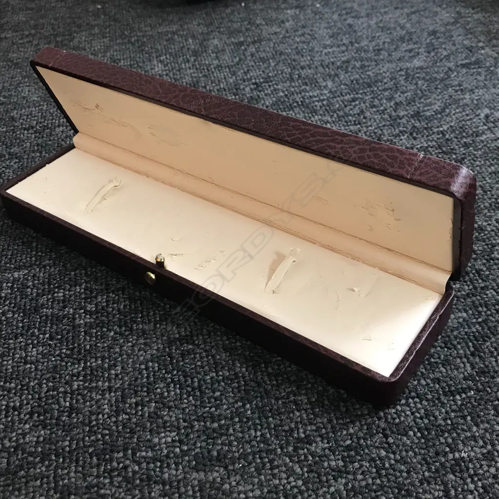 An 18ct gold Patek Philippe 'Calatrava Officier' wristwatch, ref 5022J-013 Image 1++