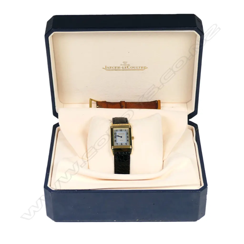 An 18ct gold Jaeger-LeCoultre 'Reverso' Classique wristwatch Image 1++